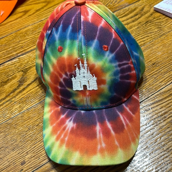 Tie Dye Velcro tan cap. White Castle embroidered front.  Excellent condition - Picture 1 of 6